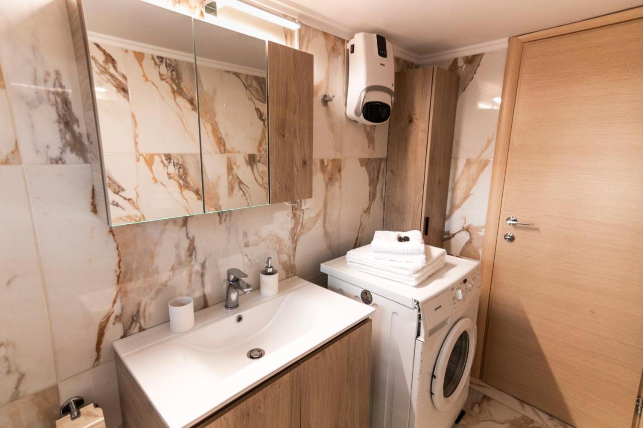 Luxury Suite 10' From The Center Aten Exteriör bild